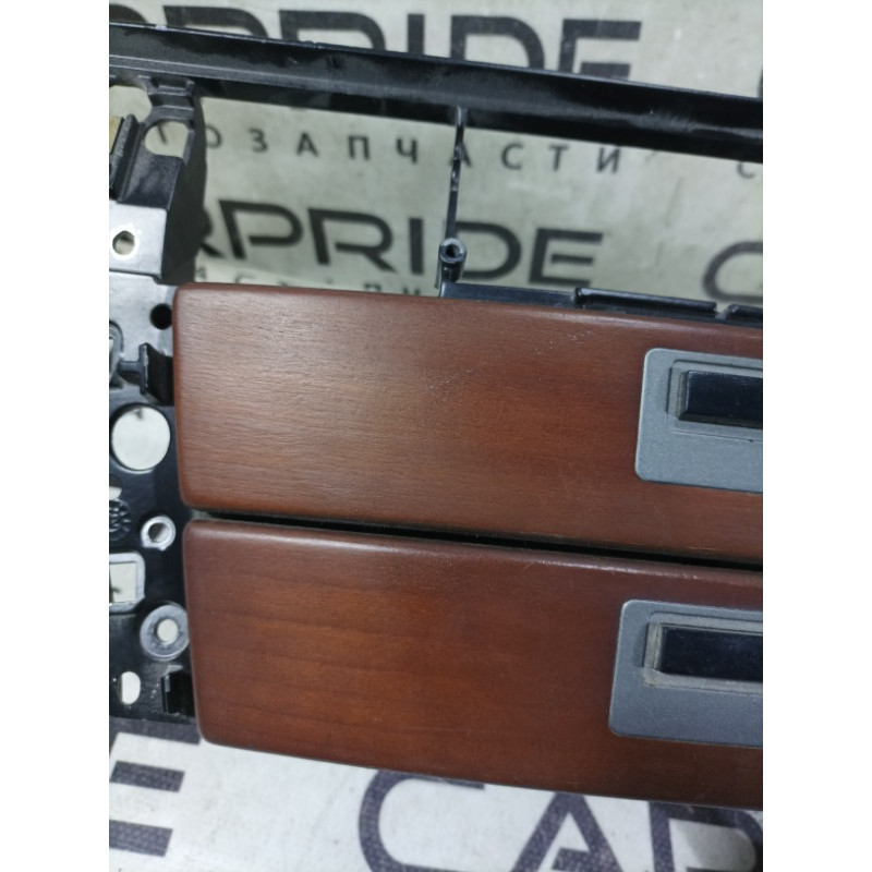 Бардачок центральной консоли (салон) BMW 7-series E65 N62B44 51458261060