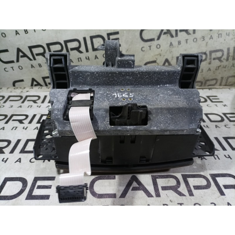 Бардачок центральной консоли (салон) BMW 7-series E65 N62B44 51458261060