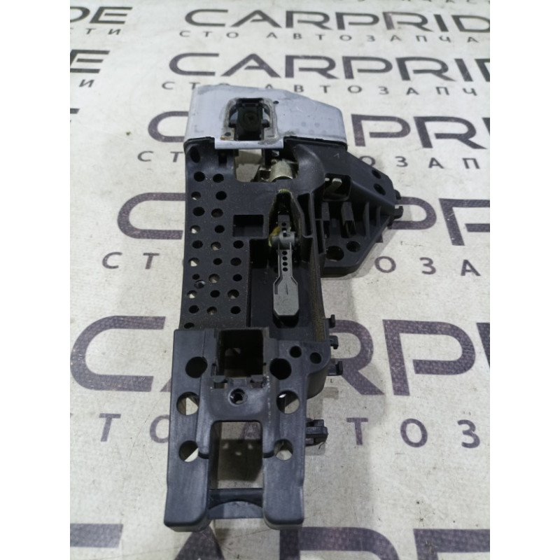 Кронштейн ручки двери (кузов и элементы) Audi A4 B8 8t1837885b
