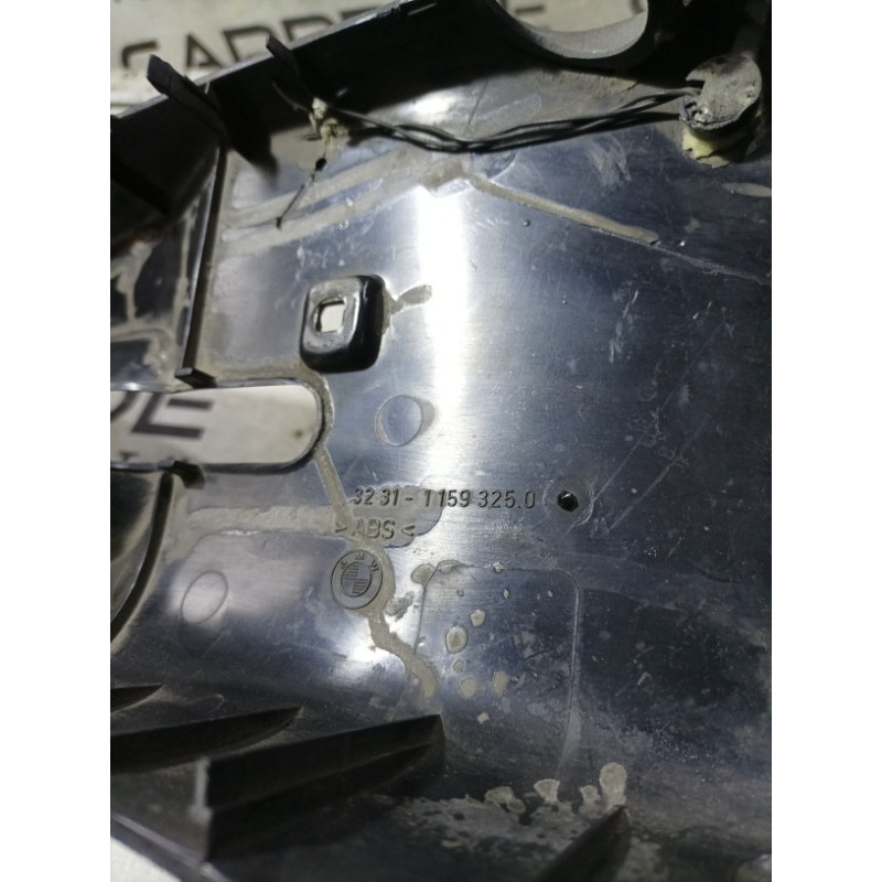 Кожух рульової колонки нижній (салон) BMW 7-series E32 1990 M70b50 32311159325