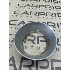 Крепление лючка бака