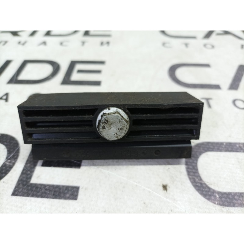 Крепление аккумулятора (кузов и элементы) BMW 5-series F10 61217592923