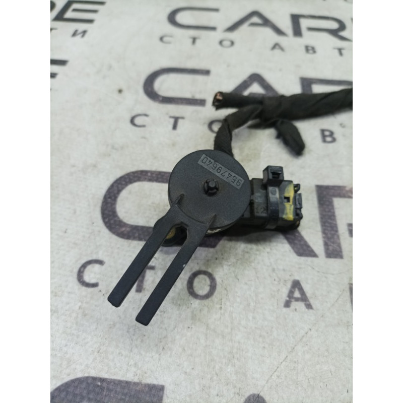 Датчик положения педали тормоза (электрика / датчики) CHEVROLET Cruze J300 2012 1.8 95479640
