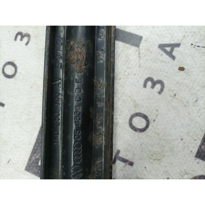 Кронштейн глушителя (выпускная система) Volkswagen Golf 1K 2.5 1k0253144ap