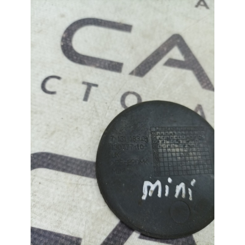 Коврик центральной консоли (салон) Mini Cooper R53 S R53 2006 1.6 51167131183