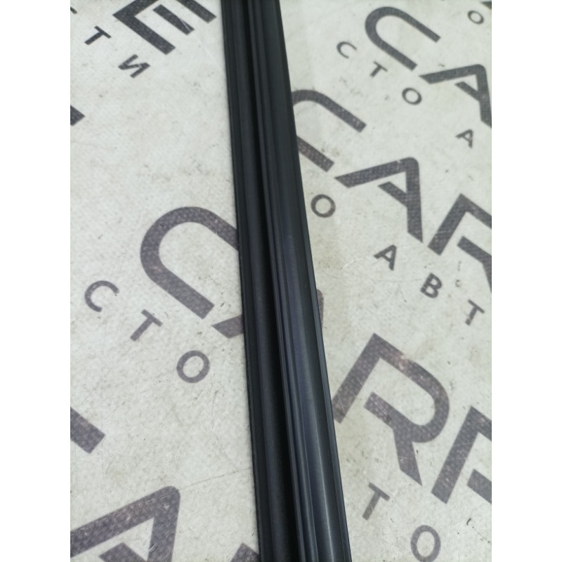 Молдинг стекла внутренний (наружные элементы кузова) Jeep Compass MK49 2011 2.4 5074654AD