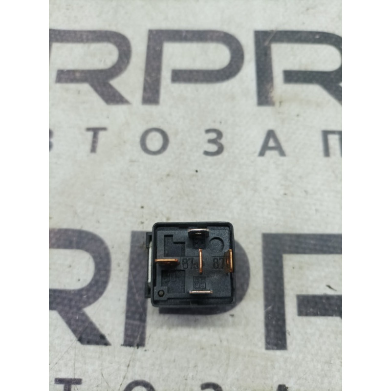 Реле (электрика) BMW 3-series E46 610t