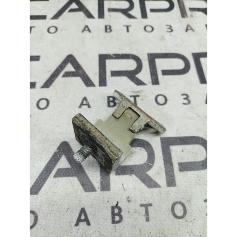 Петля багажника (кузов и элементы) Volkswagen Golf 1K 2.5