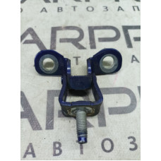 Петля багажника