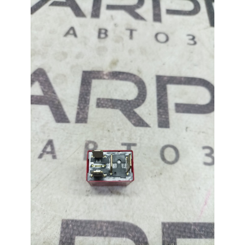 Реле (электрика) Jeep Renegade BU 34f231002