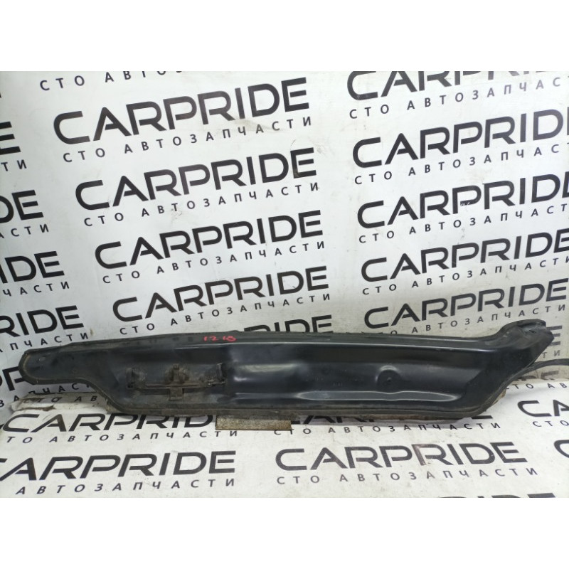 Пластик подкапотный (кузов и элементы) Volkswagen Golf 1K 2.5 1k0805277