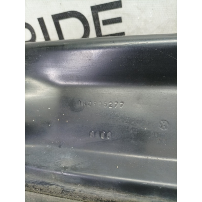 Пластик подкапотный (кузов и элементы) Volkswagen Golf 1K 2.5 1k0805277