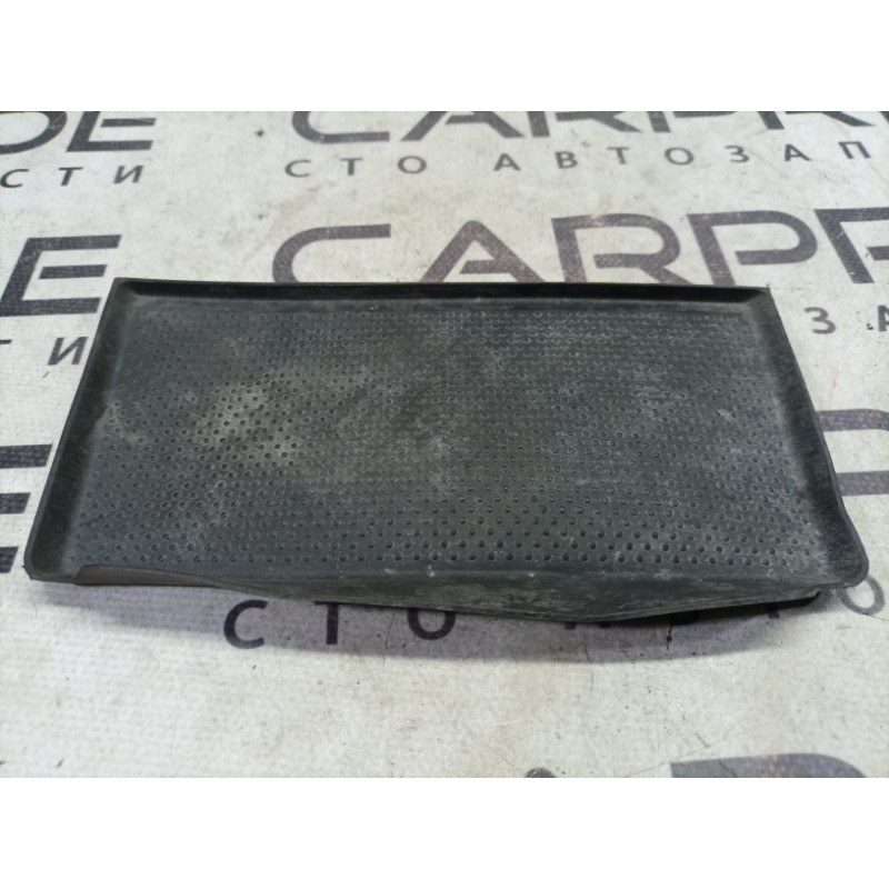 Коврик центральной консоли (салон) Volkswagen Passat B5 2003 2.5 AKN 3b0858169b