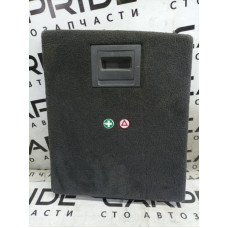 Обшивка багажника