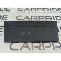 Решітка обдуву лобового скла