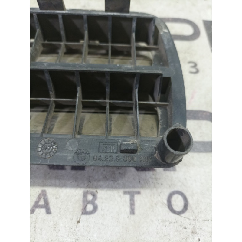 Клапан вентиляции салона (кузов и элементы) BMW 3-series E36 1996 M43b16 64228390234