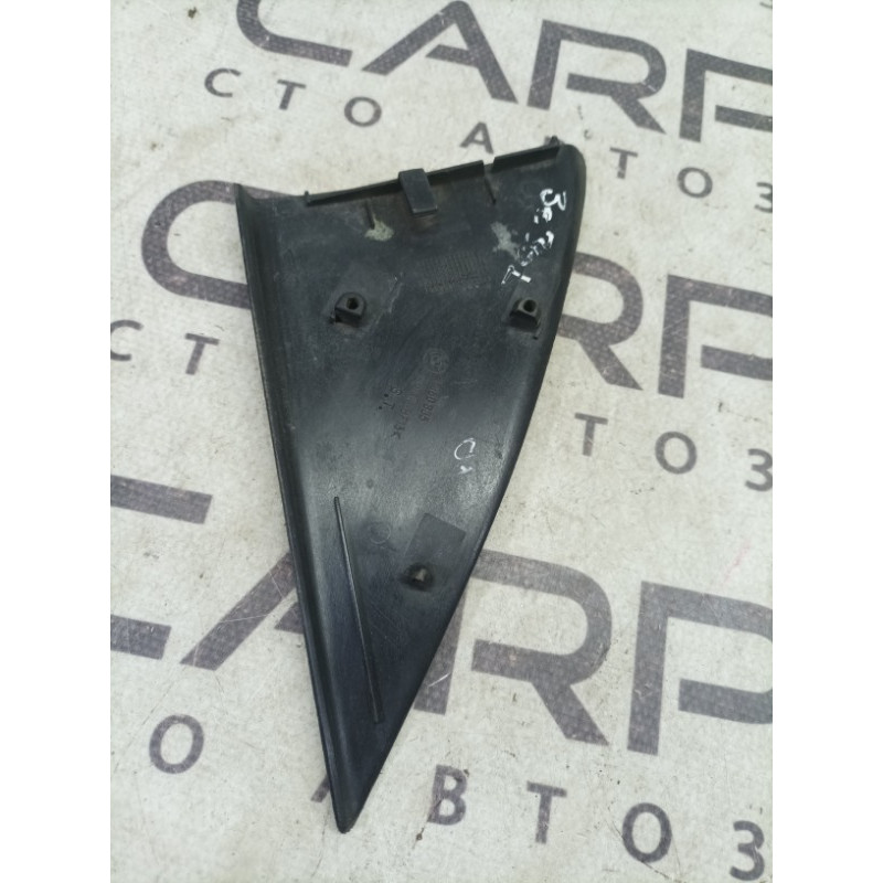 Молдинг двери (уголок) внутренний (кузов и элементы) BMW 3-series E36 1996 M43b16 51321960885