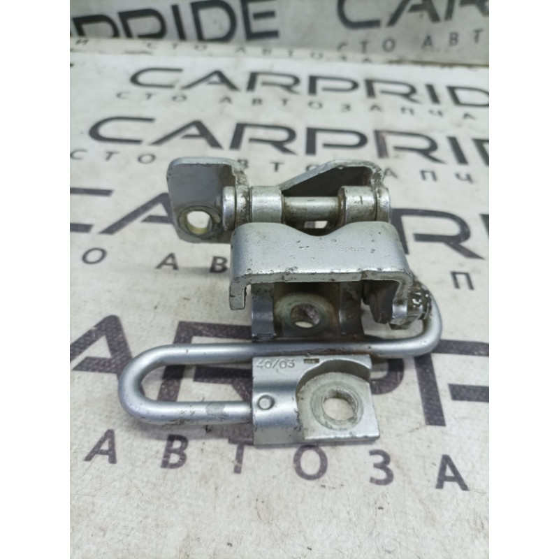 Петля двери (кузов и элементы) Volkswagen Golf 1K 2004 2.0 BKD 1k4833411h