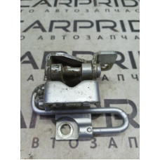 Петля двери