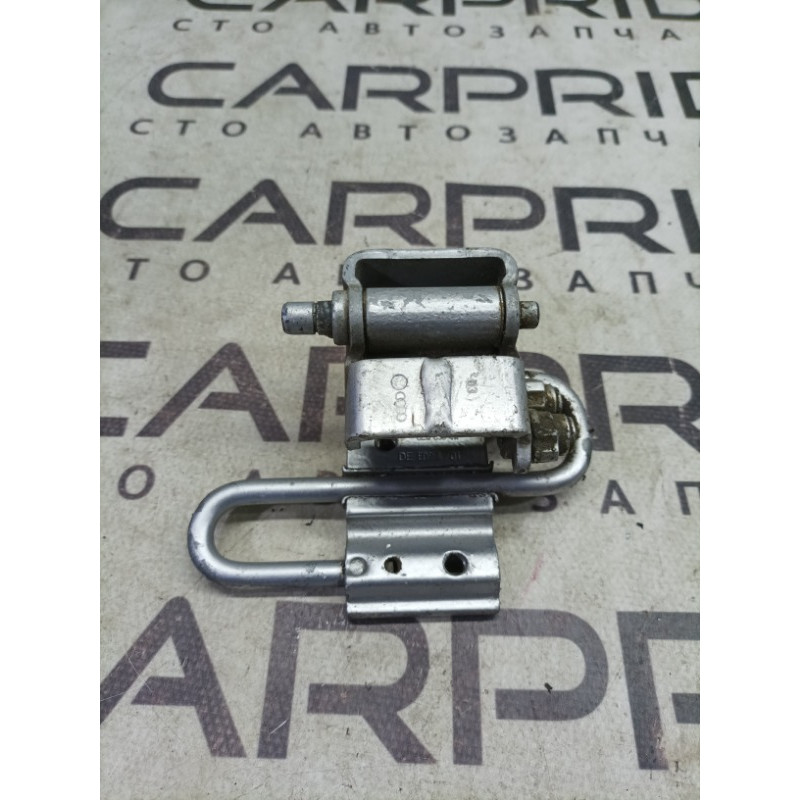 Петля двери (кузов и элементы) AUDI A4 B6 2.4BDV 8e0833411
