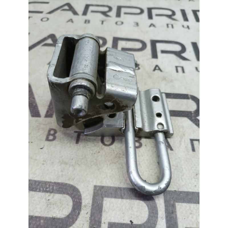 Петля двери (кузов и элементы) AUDI A4 B6 2.4BDV 8e0833411