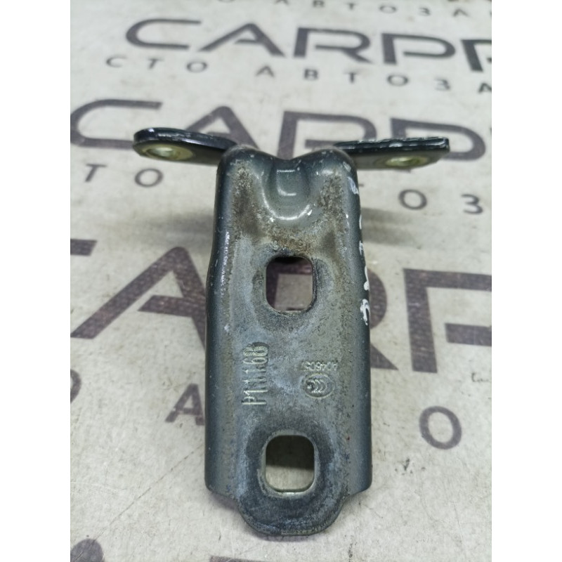 Петля двери (кузов и элементы) CHEVROLET Cruze J300 2012 1.8 13501715