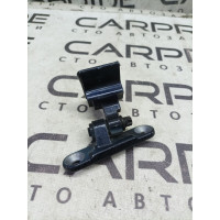 Петля двери