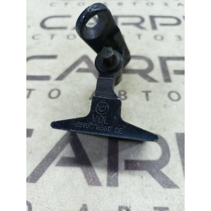 Петля двери (кузов и элементы) BMW 5-series F10 2013 N47D20 7185617