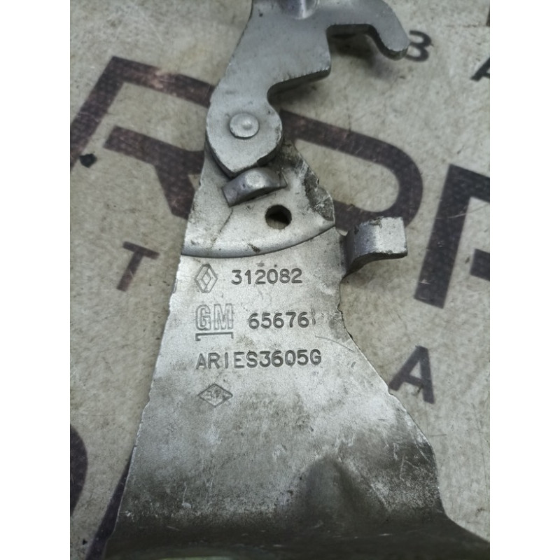Петля капота (кузов и элементы) Opel Vivaro 1 2007 1.9 D 312082