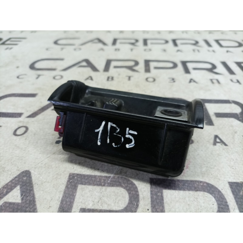 Пепельница (салон) Volkswagen Passat B5 2003 1.9 TDI 3b0857989b