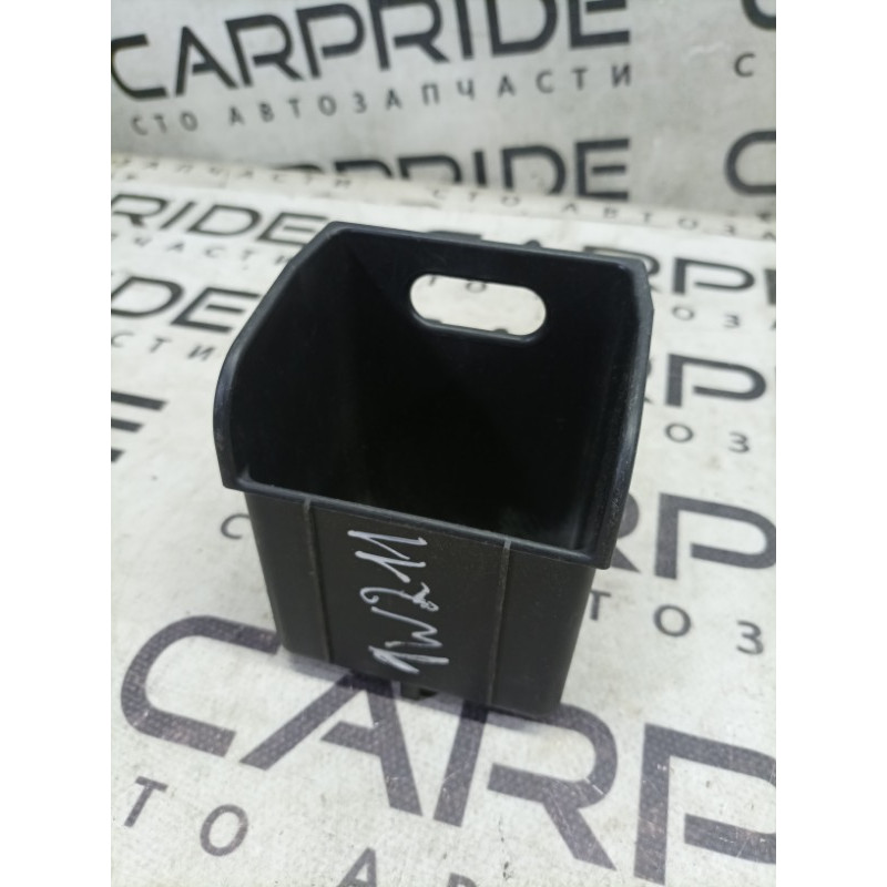 Ящик центральной консоли (салон) Mercedes-Benz E-class W211 2006 3.2 M112.946 a2116830075