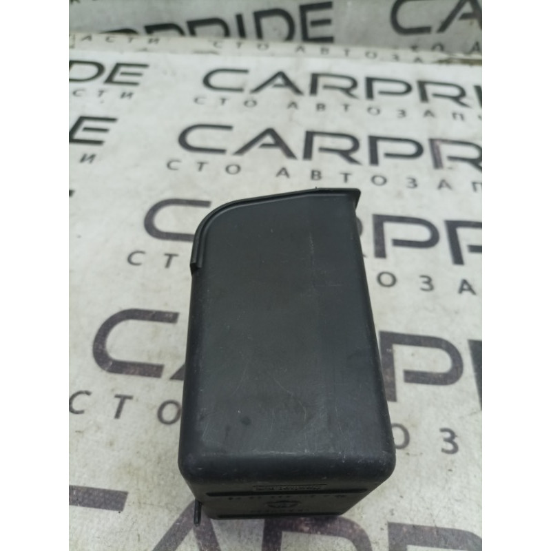 Ящик центральной консоли (салон) Mercedes-Benz E-class W211 2006 3.2 M112.946 a2116830075