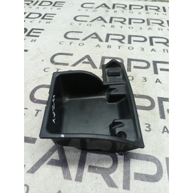 Попільничка (салон) Mercedes-Benz E-class W211 2006 3.2 M112.946 a2118100028