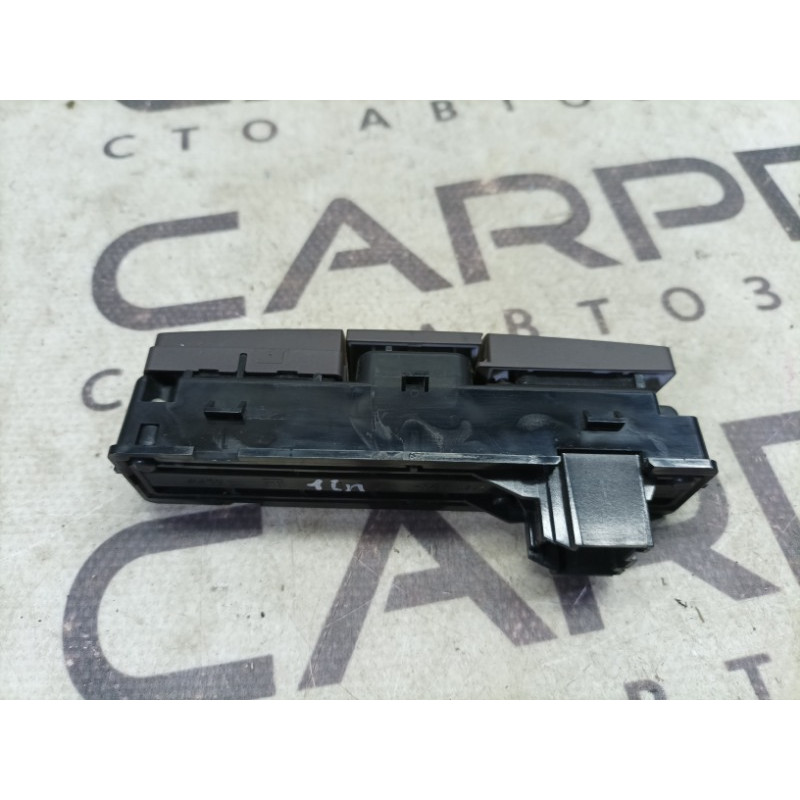 Блок кнопок (электрика / кнопки) Opel Insignia A 2010 2.0 DTH 1240314