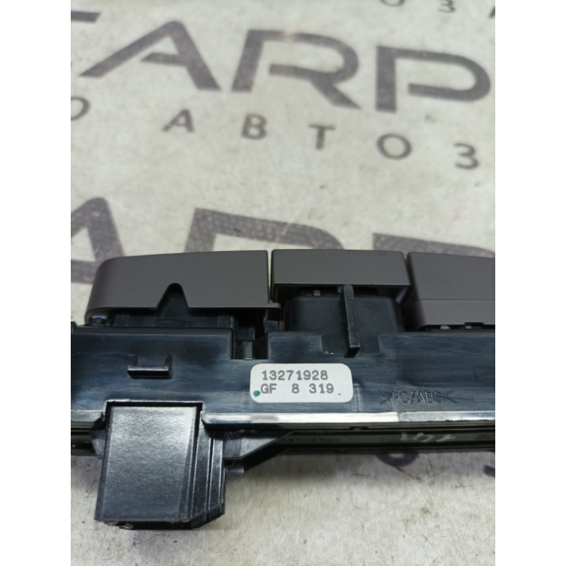 Блок кнопок (электрика / кнопки) Opel Insignia A 2010 2.0 DTH 1240314