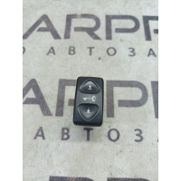 Кнопка блокировки центрального замка