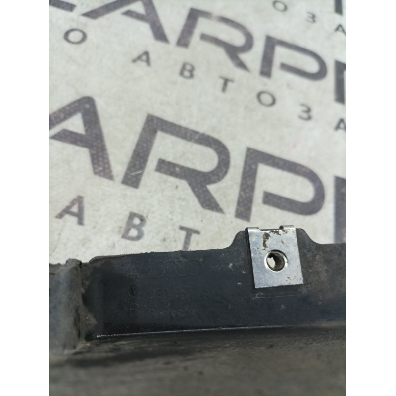 Брызговик (кузов и элементы) AUDI A4 B6 2.4BDV 8e0853834