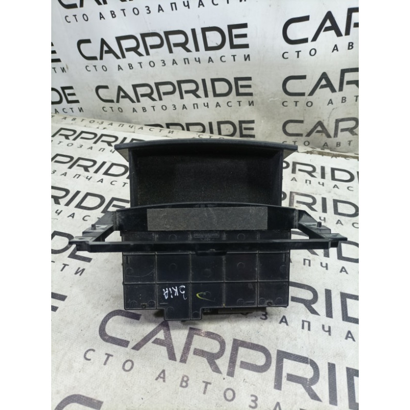 Бардачок центральной консоли (салон) KIA Sorento BL 2005 2.5 CRDI 845703e000