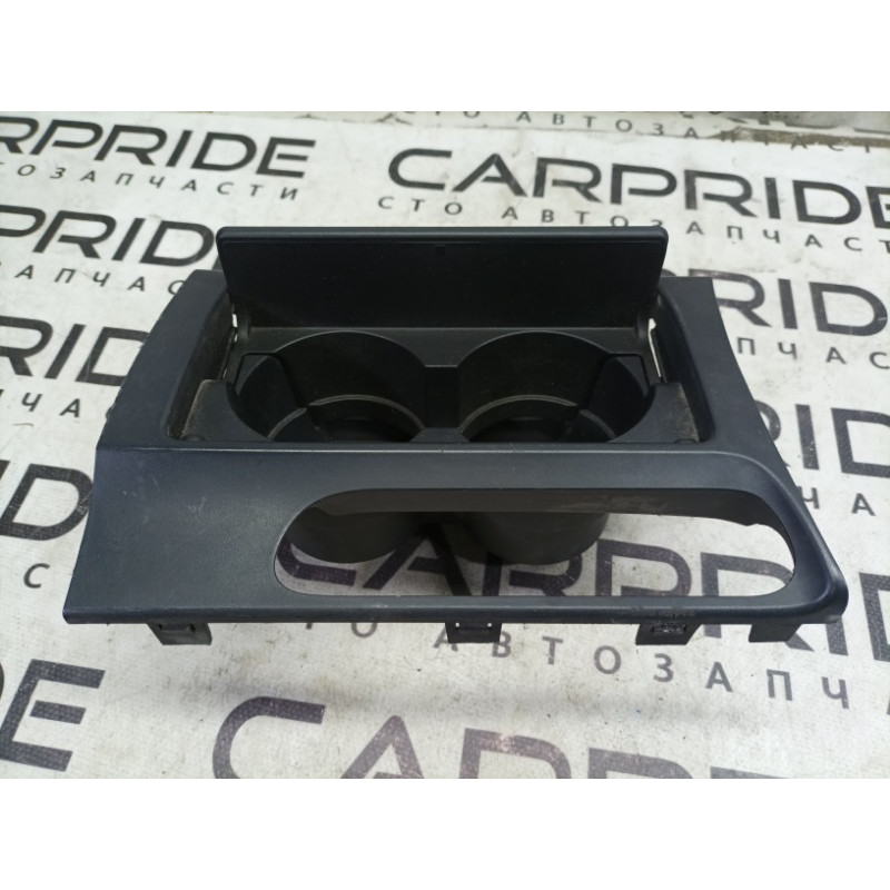 Подстаканник (салон) Mazda 6 GG 2002 2.0 RF5 gj6a64361