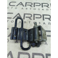 Петля двери