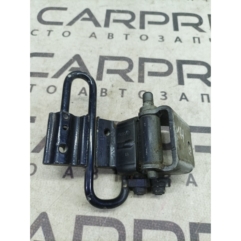 Петля двери (кузов и элементы) AUDI A4 B6 2003 2.0 ALT 8e0833411