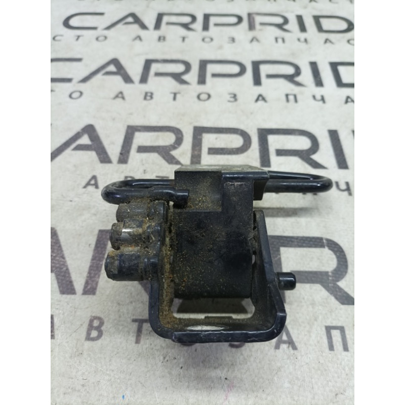 Петля двери (кузов и элементы) AUDI A4 B6 2003 2.0 ALT 8e0831412