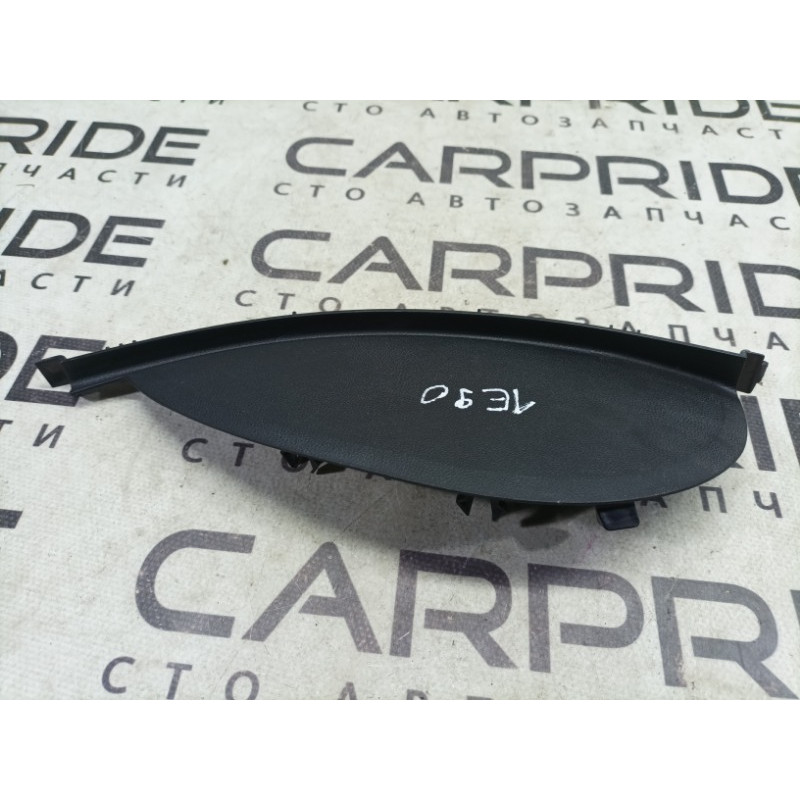 Накладка торпеды боковая (салон) BMW 3-series E90 2006 N46B20 51457077819