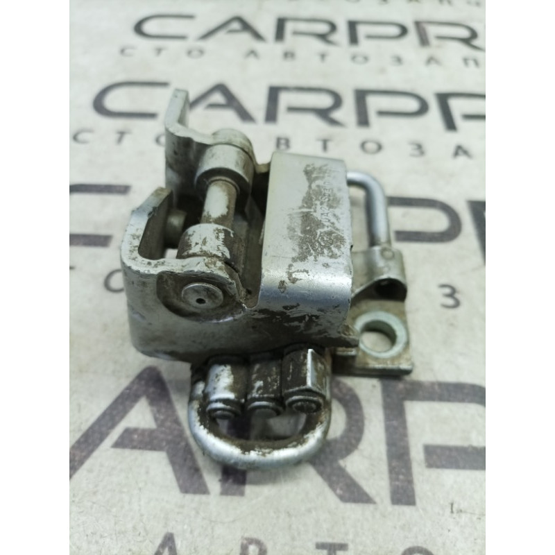 Петля двери (кузов и элементы) Volkswagen Golf 1K 2004 2.0 BKD 1k0831412h