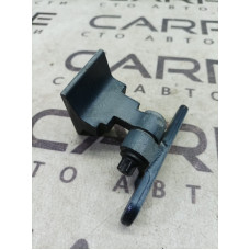 Петля двери