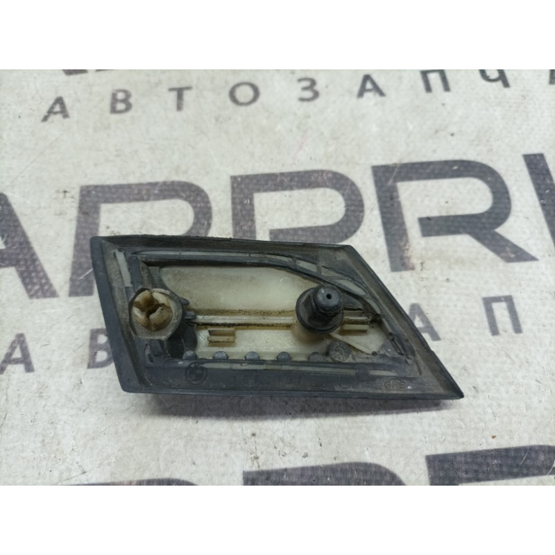 Молдинг крыла (кузов и элементы) BMW 7-series E32 1990 M70b50 51131969107