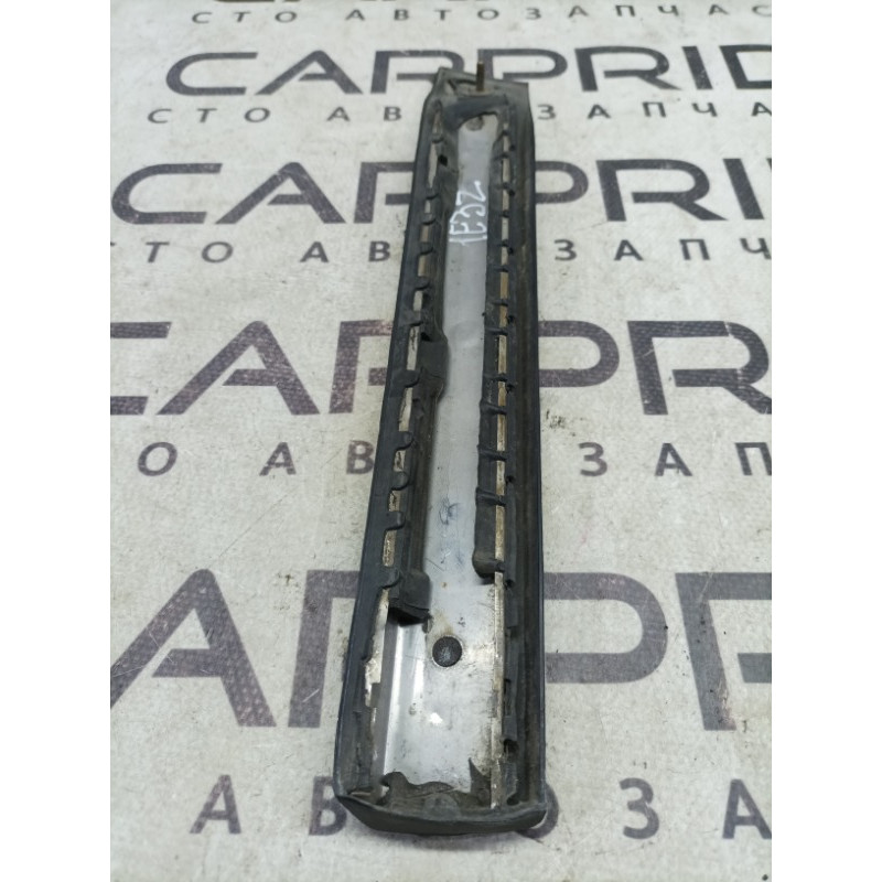 Молдинг крыла (кузов и элементы) BMW 7-series E32 1990 M70b50 51131908681