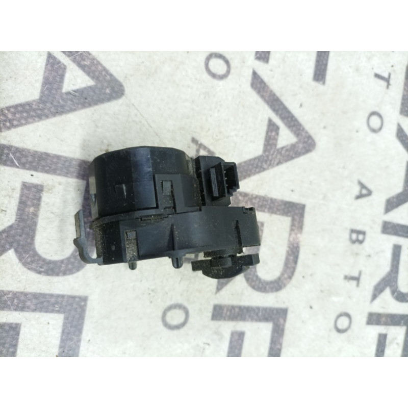 Привод заслонки отопителя (отопление и кондиционирование) BMW 5-series E60 M54b30 6930306