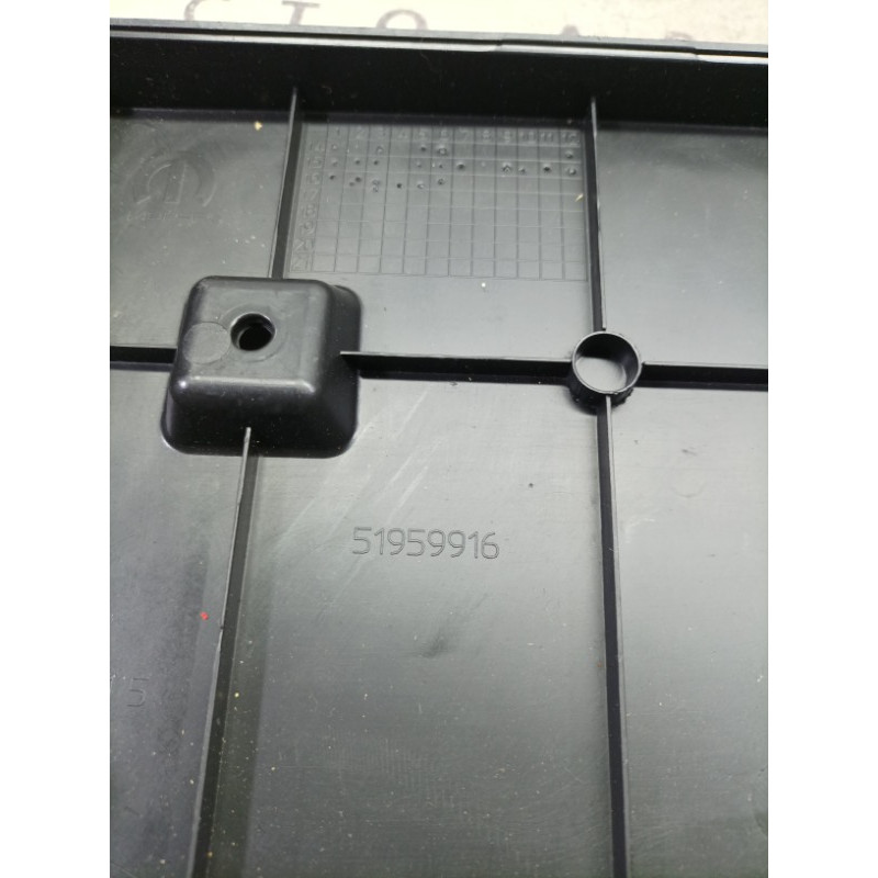 Площадка номерного знака (кузов и элементы) Jeep Renegade BU 51959916