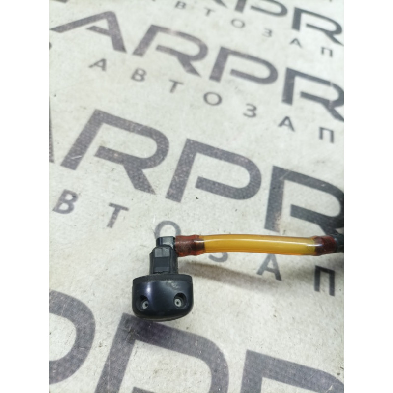 Форсунка омывателя (кузов и элементы) Toyota Prius XW20